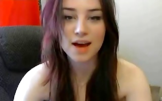 Gorgeous brunette gf gets her pussy fingered in homemade porn