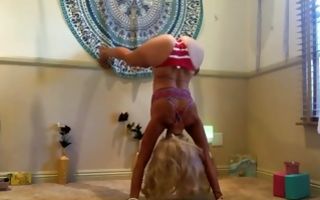 Hot seductive milf blonde practices yoga posing in homemade xxx